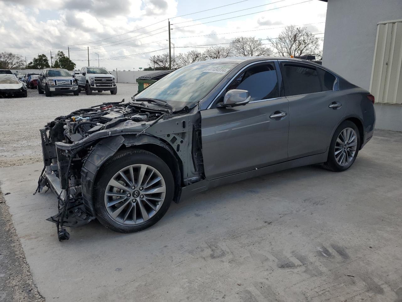 2023 Infiniti Q50 luxe