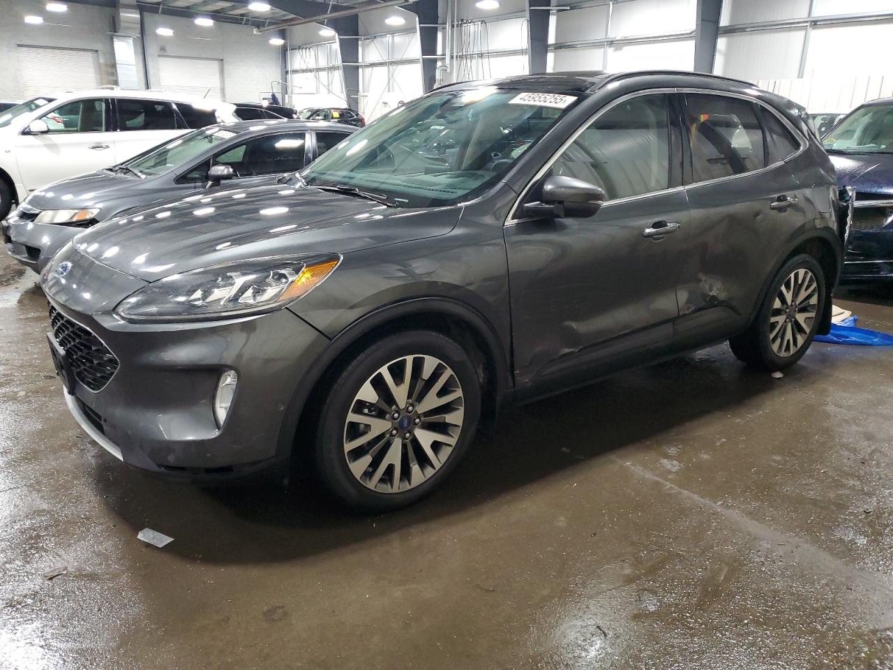 2020 Ford Escape tit