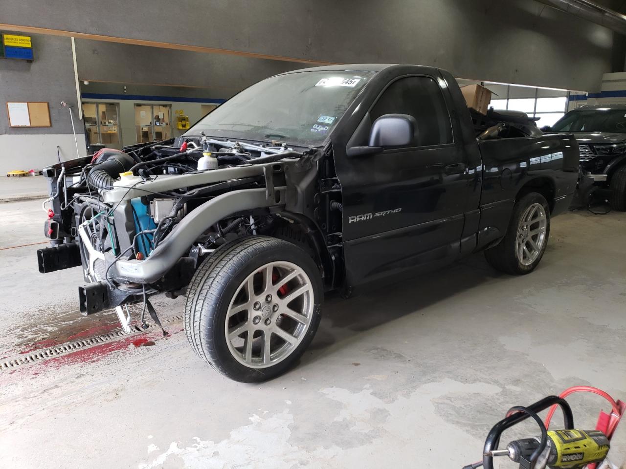 Dodge Ram srt10