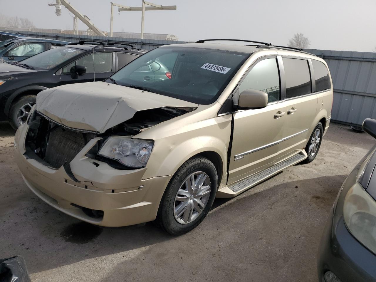 2010 Chrysler Town & country touring