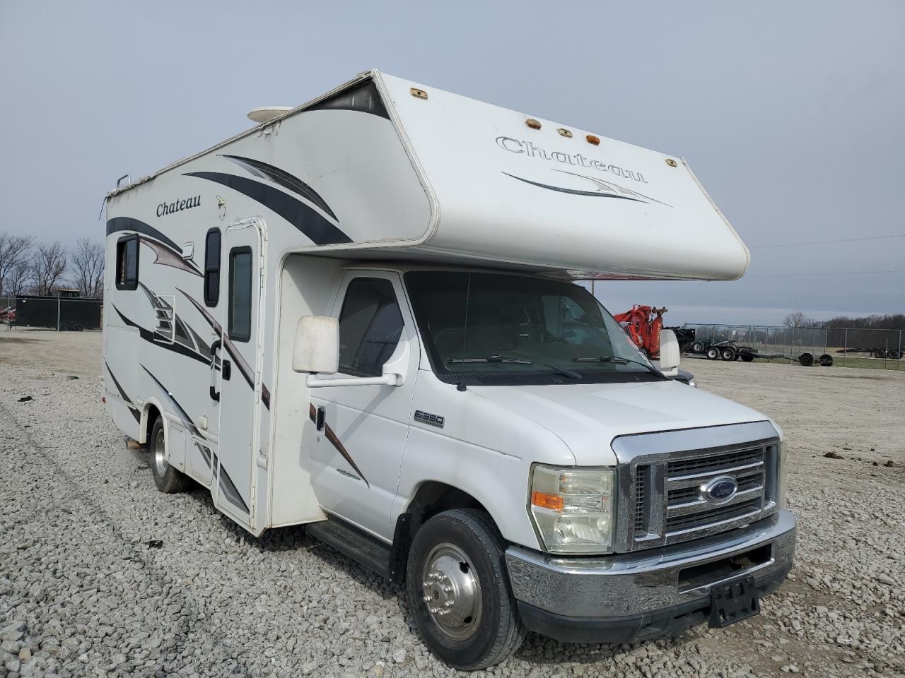 Four winds Econoline e350 super duty cutaway van