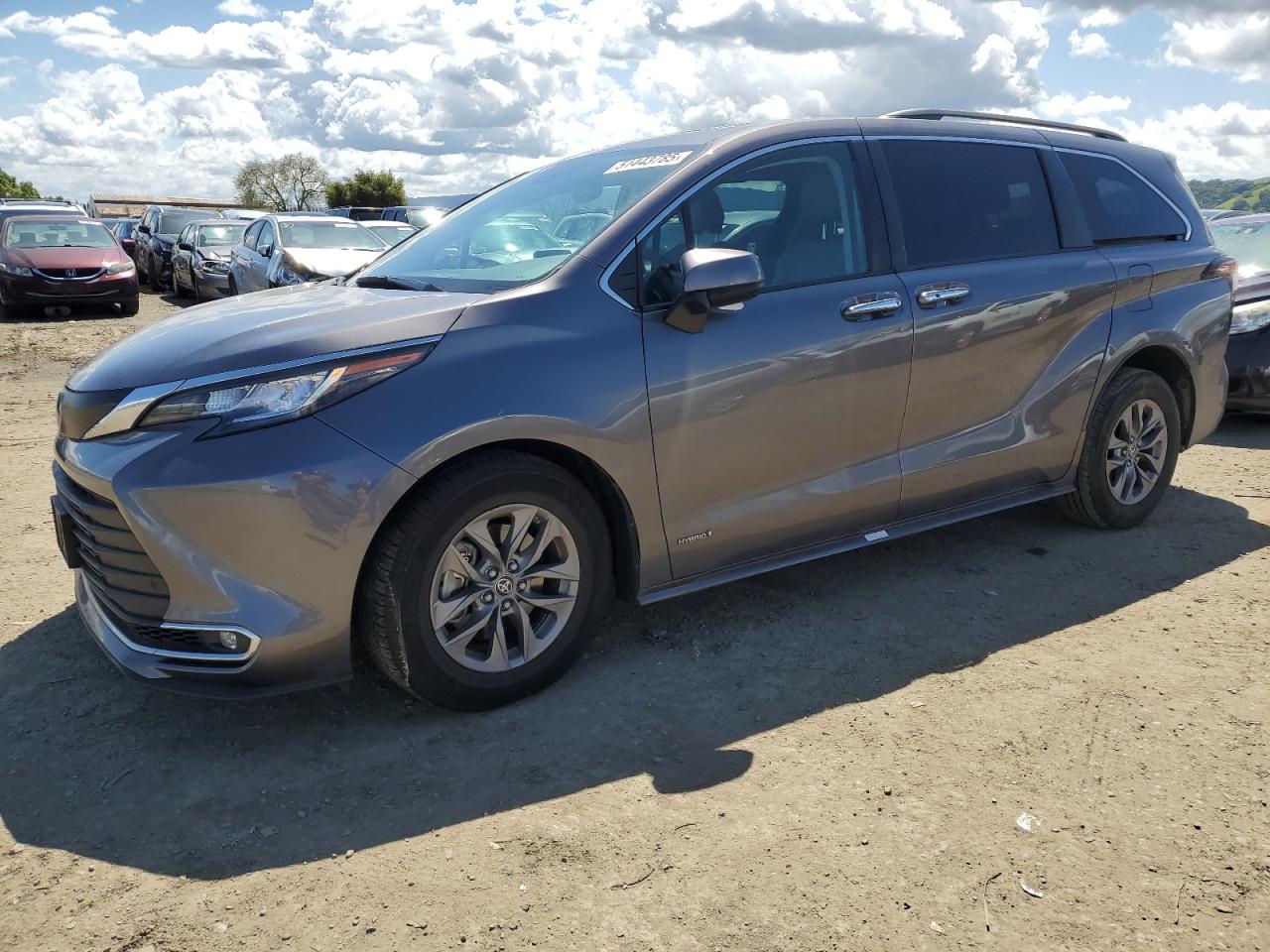 2021 Toyota Sienna xle