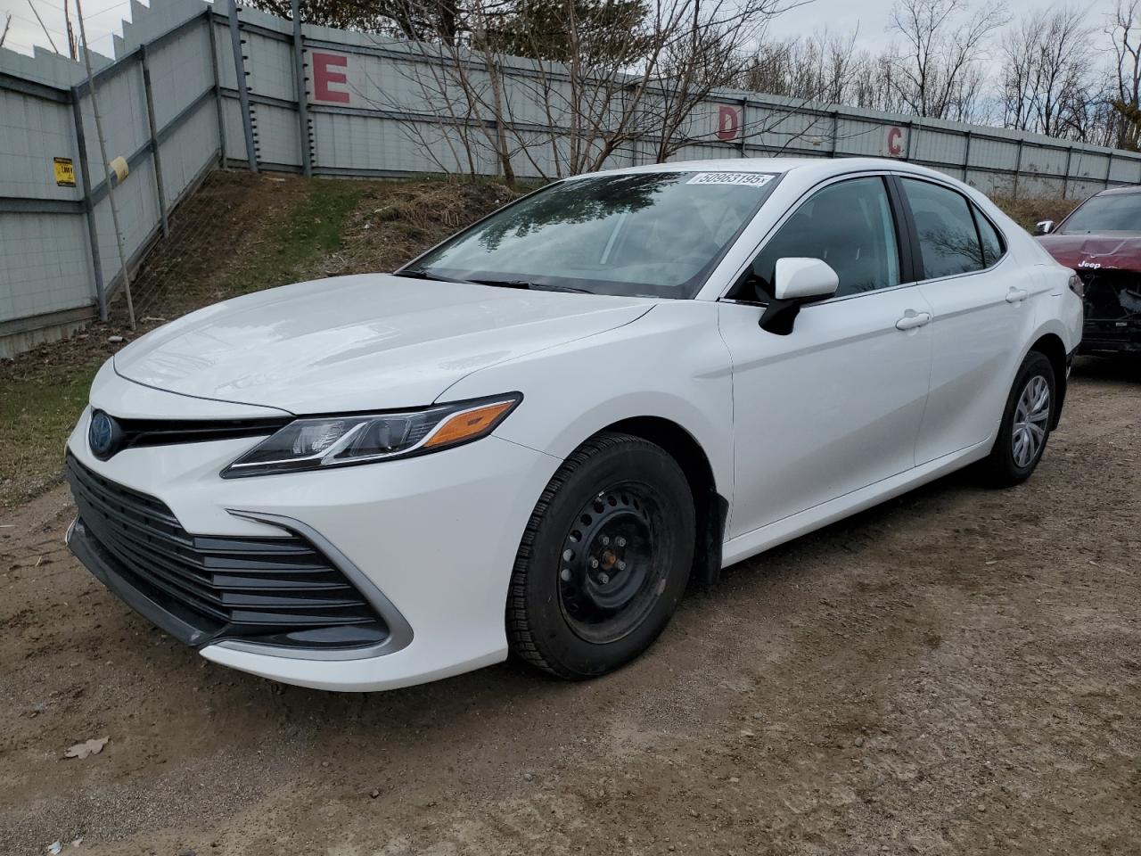 2022 Toyota Camry le