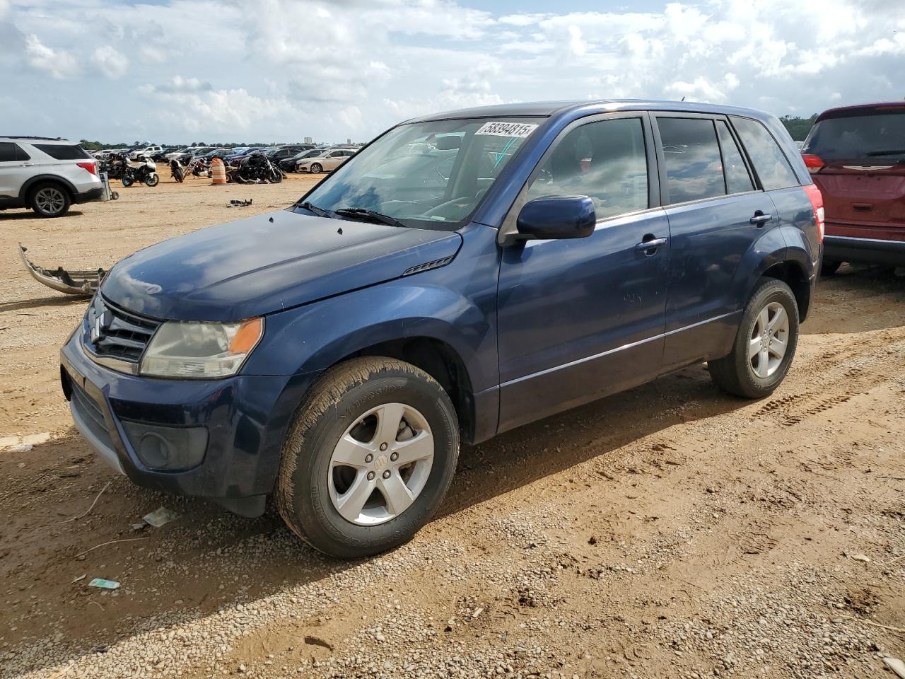 2013 Suzuki Grand vita