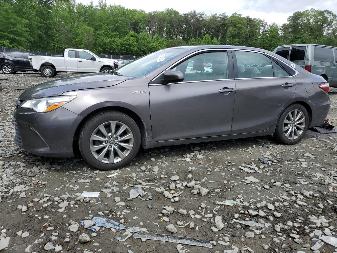 2015 Toyota Camry hybr