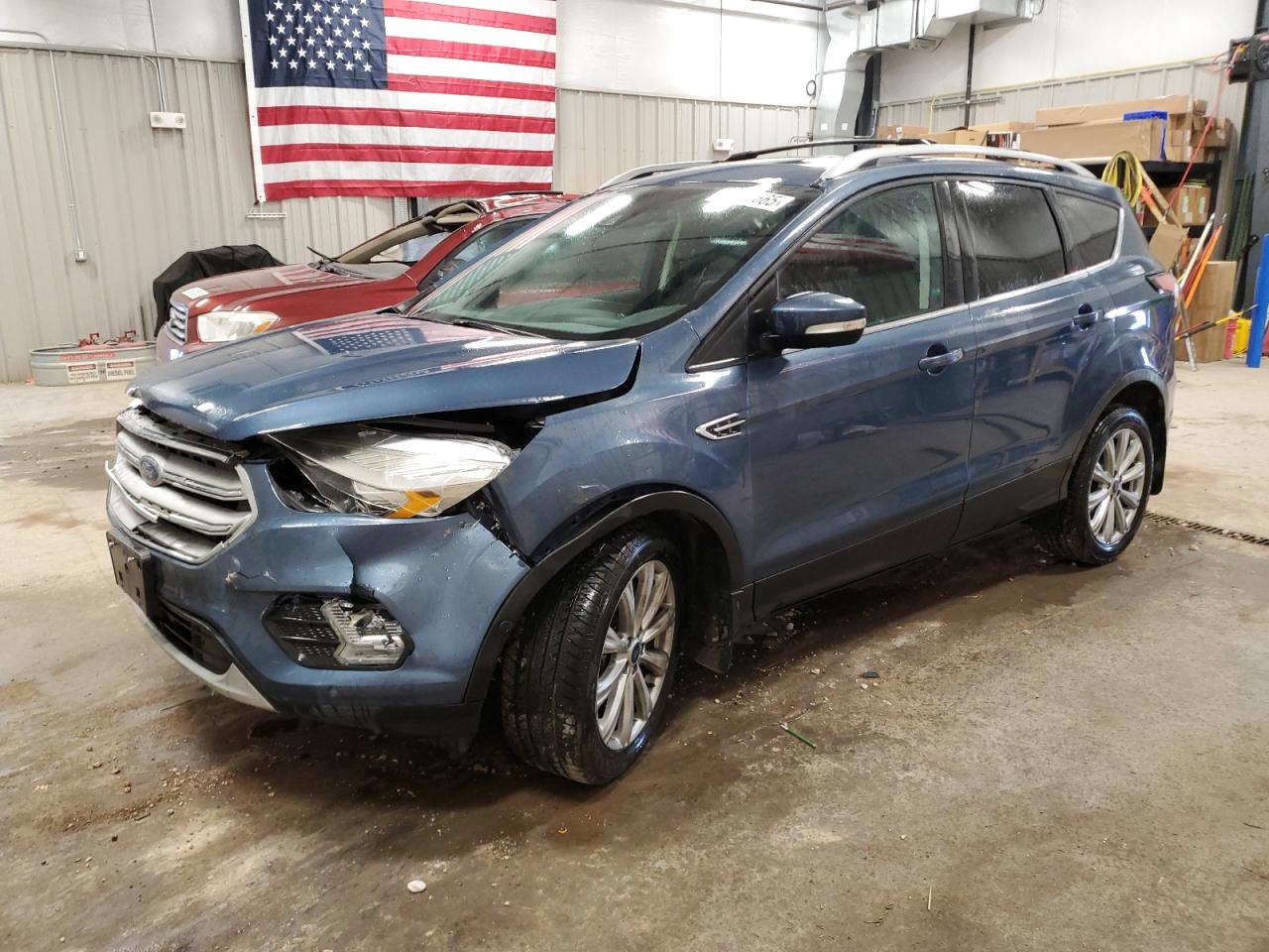 2018 Ford Escape tit