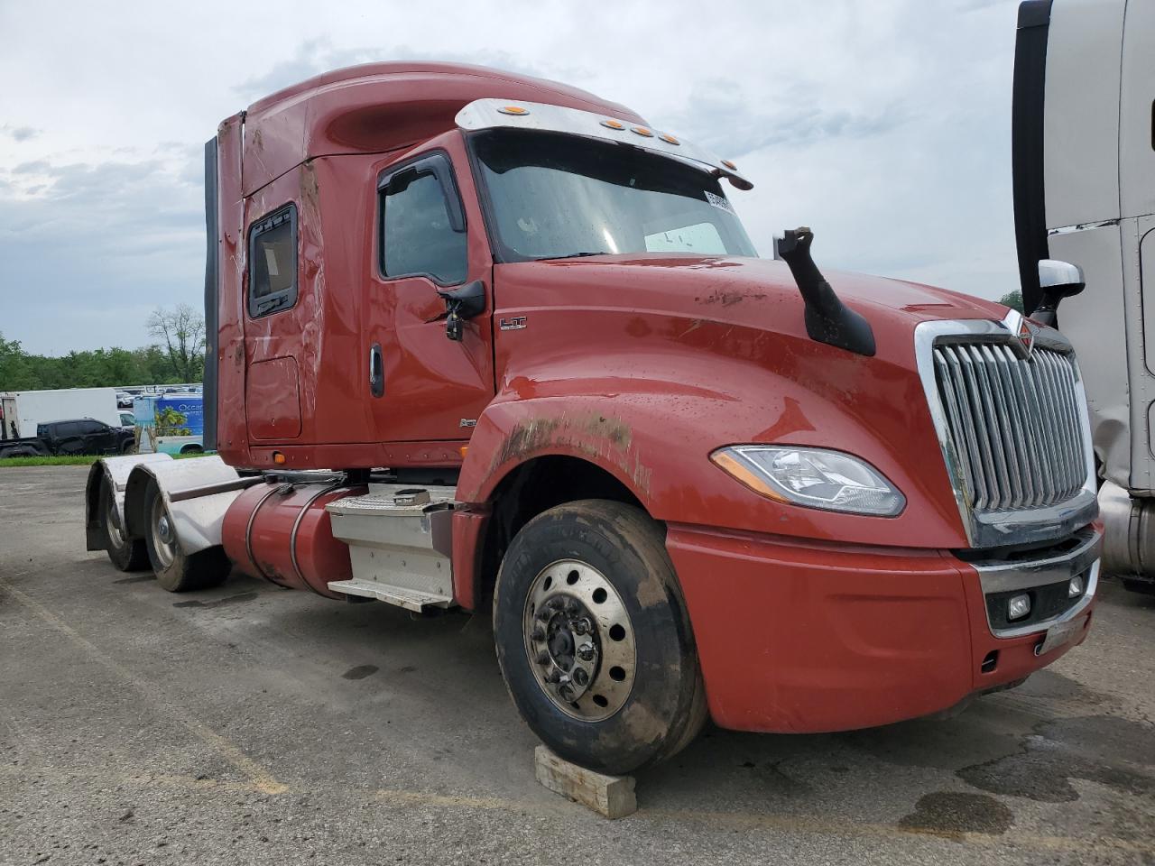 2023 International Lt625