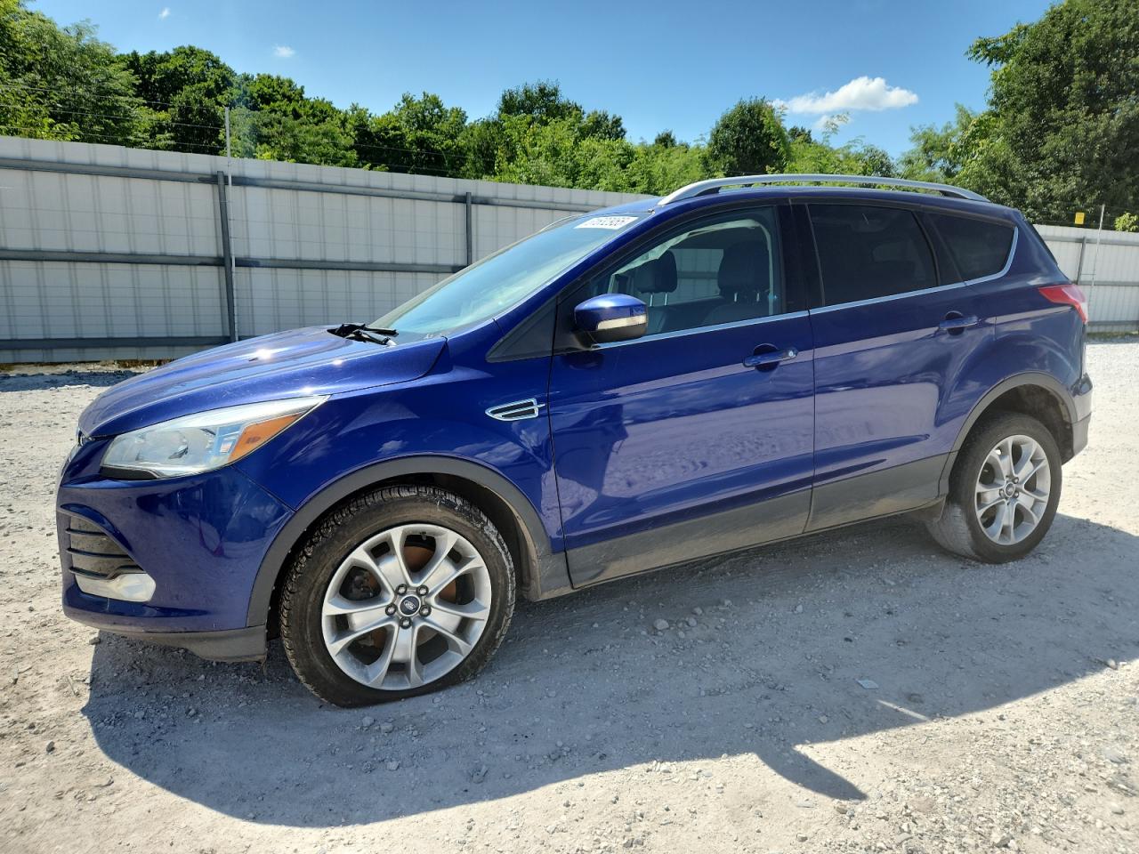 2016 Ford Escape tit