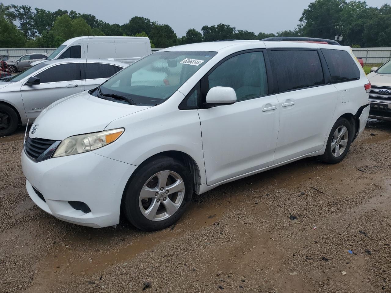 2012 Toyota Sienna le