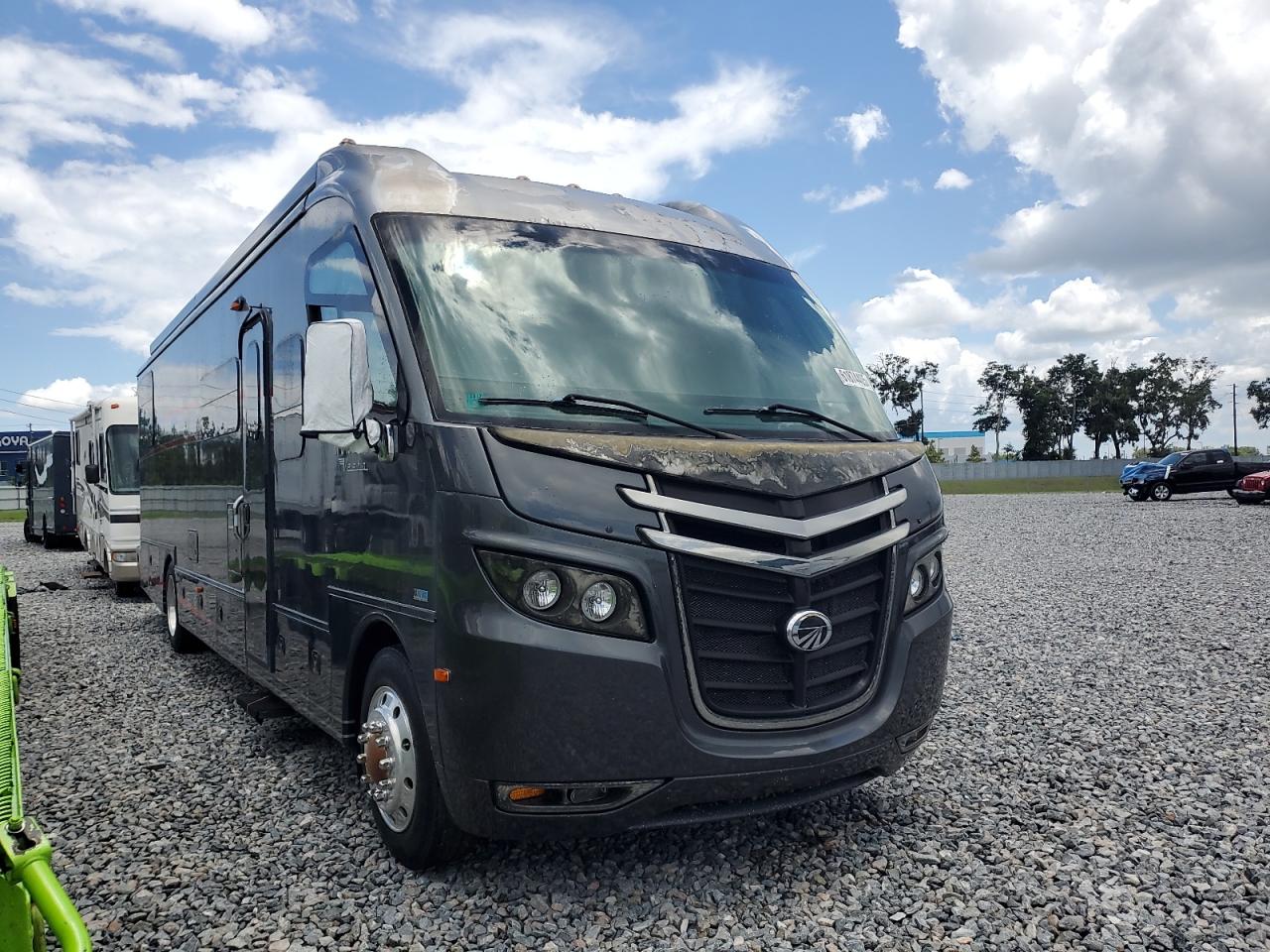2012 Roadmaster rail Lf4f