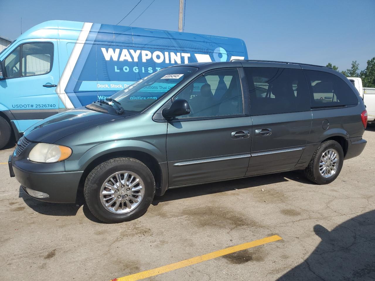 2003 Chrysler Town & cou