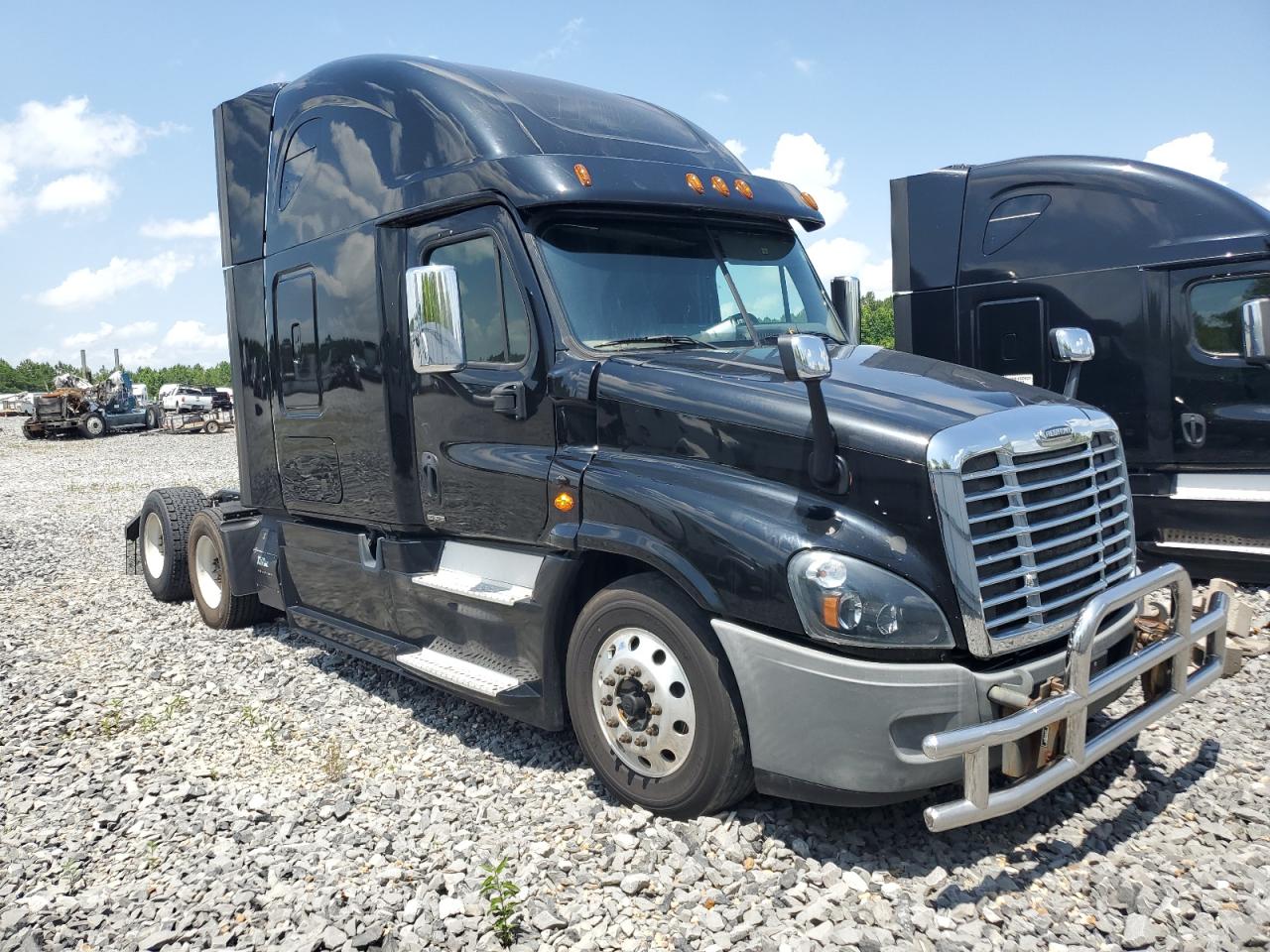2017 Freightliner Cascadia 1