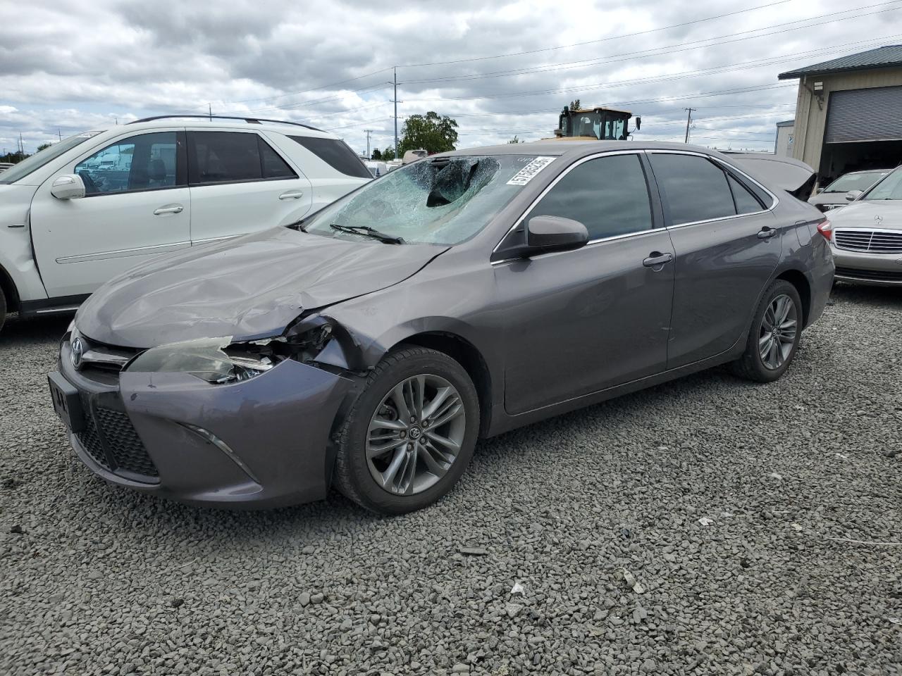 2016 Toyota Camry le