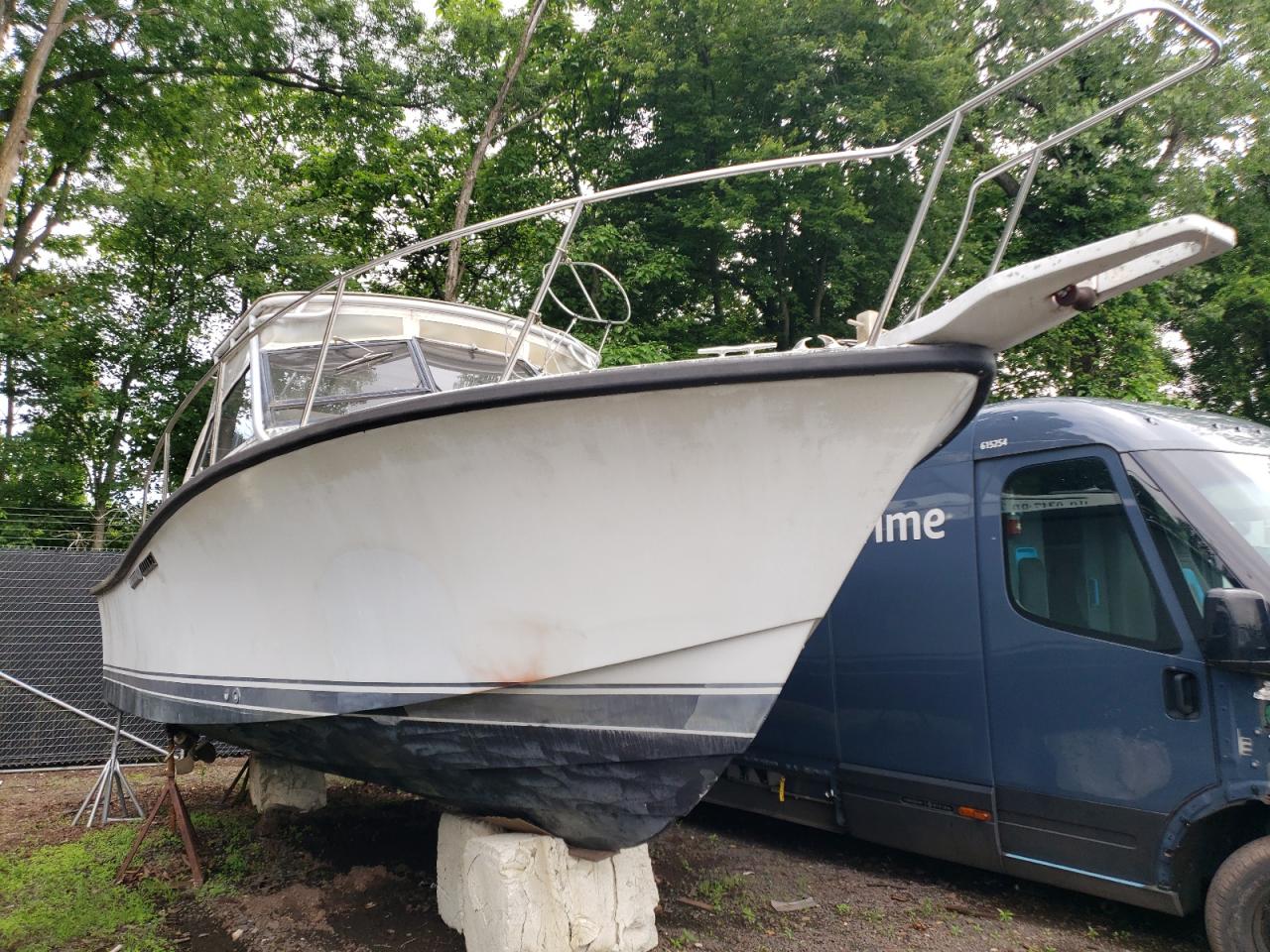 1987 Rampage yachts Boat
