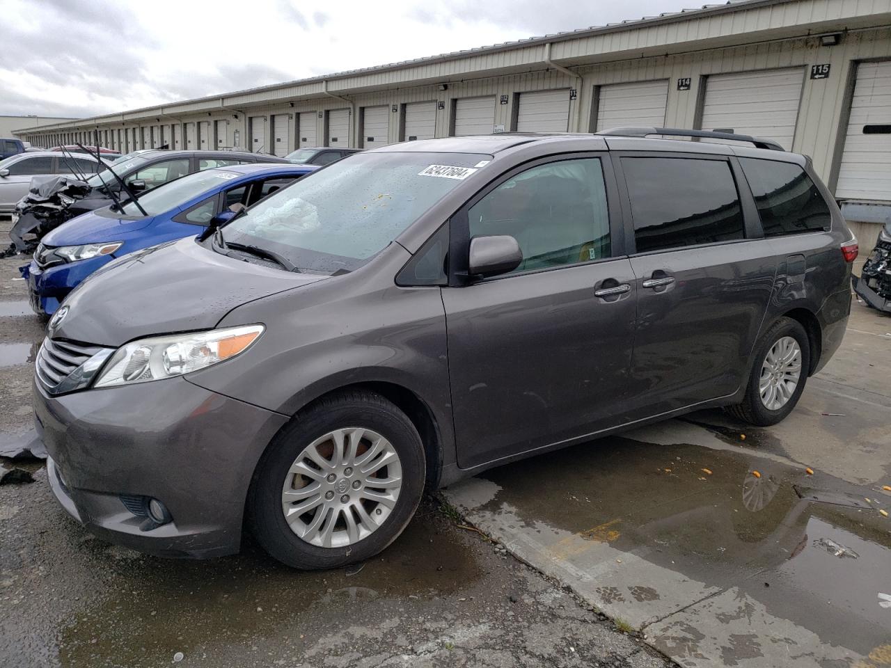 2017 Toyota Sienna xle