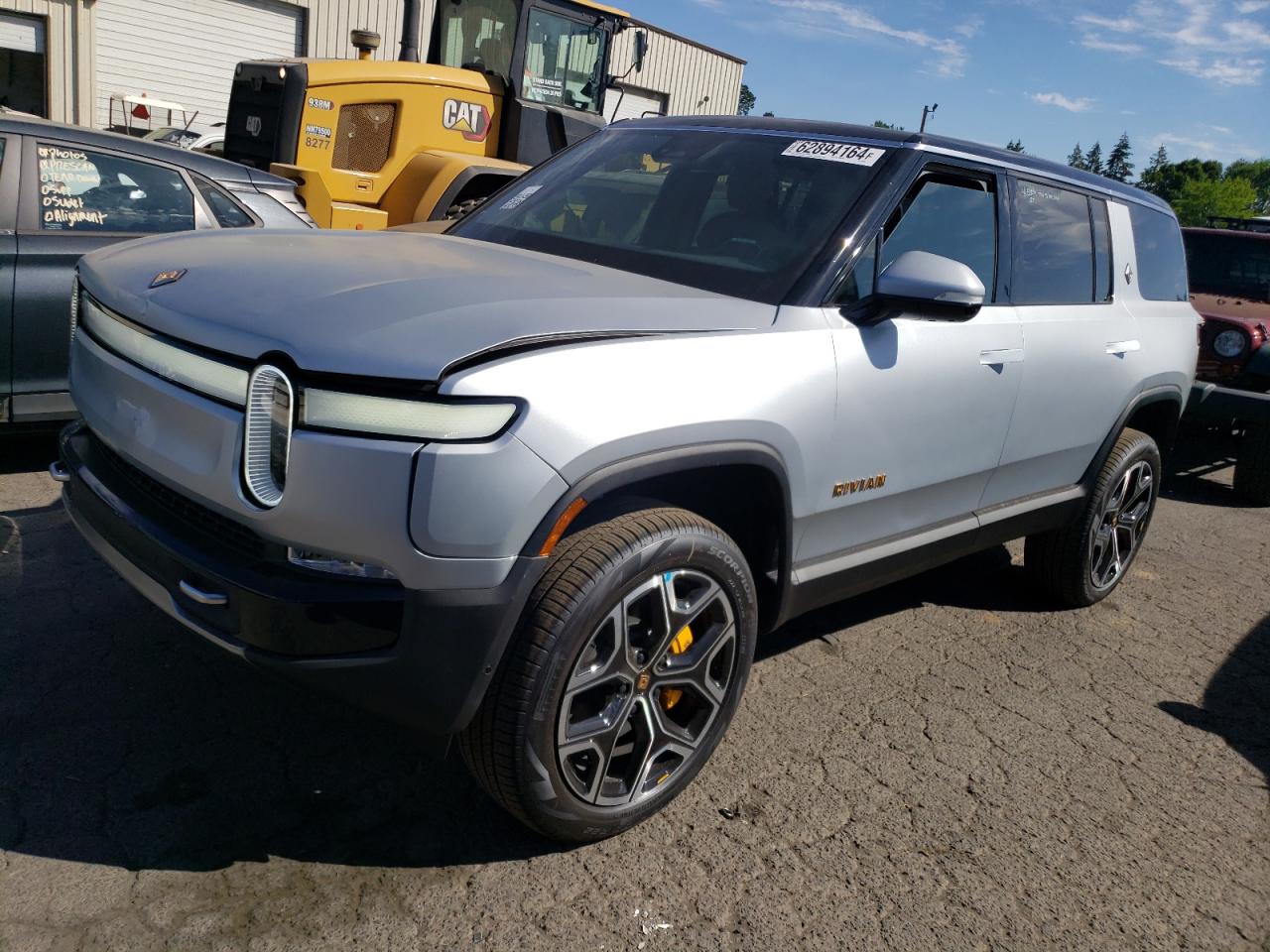 2024 Rivian R1s advent