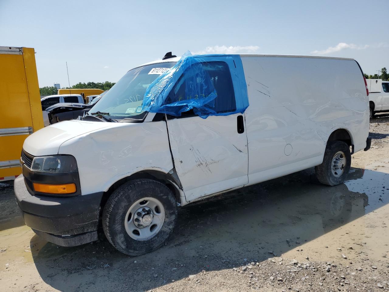 2020 Chev Express g2500