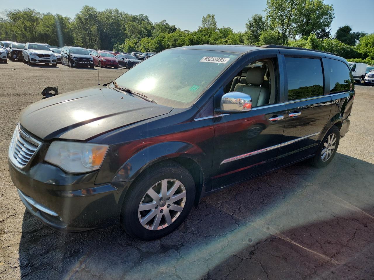 2012 Chrysler Town & cou