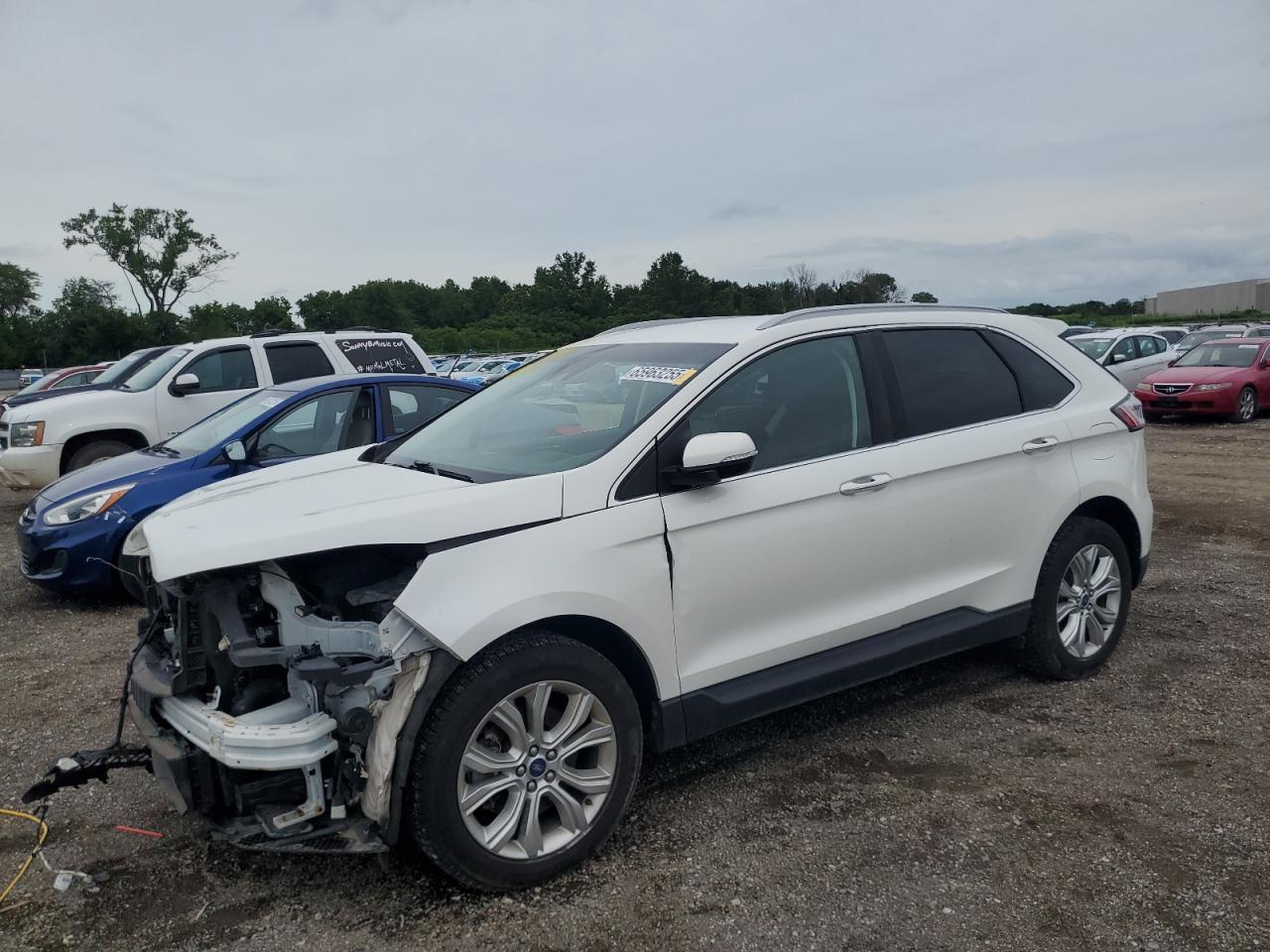 2020 Ford Edge titan
