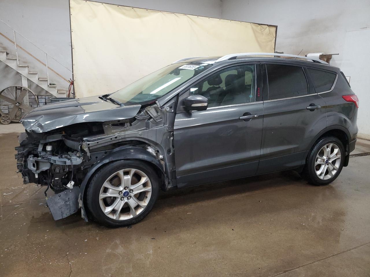 2016 Ford Escape tit