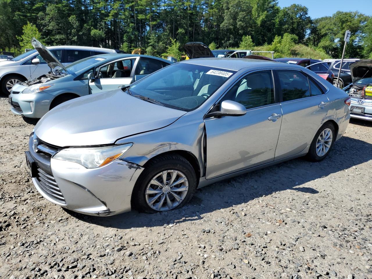 2016 Toyota Camry le