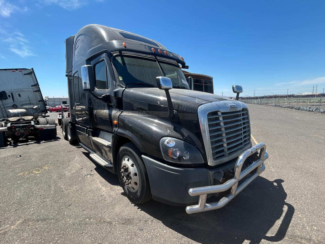 2016 Freightliner Cascadia 1