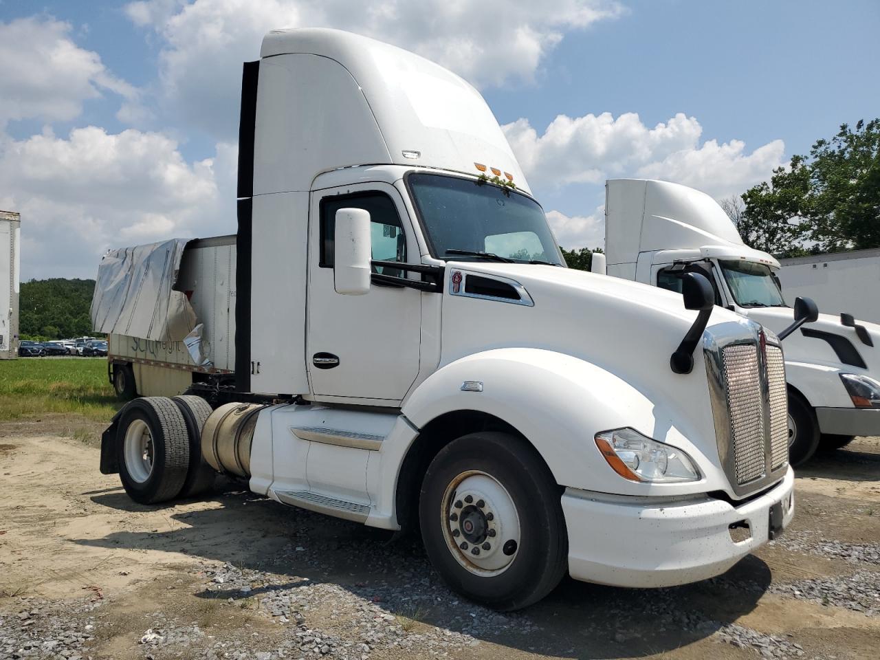 2015 Kenworth Constructi