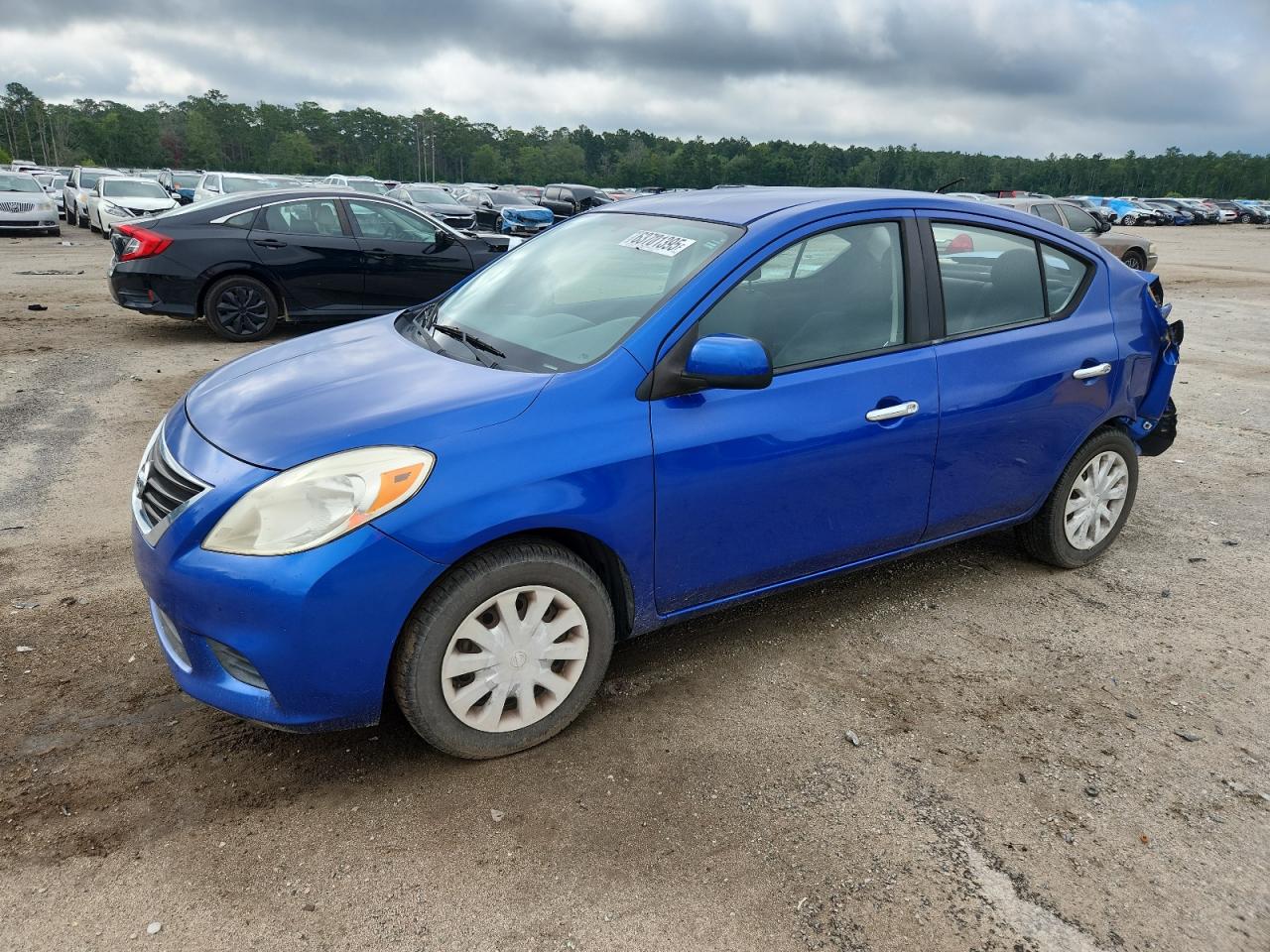 2012 Nissan Versa s