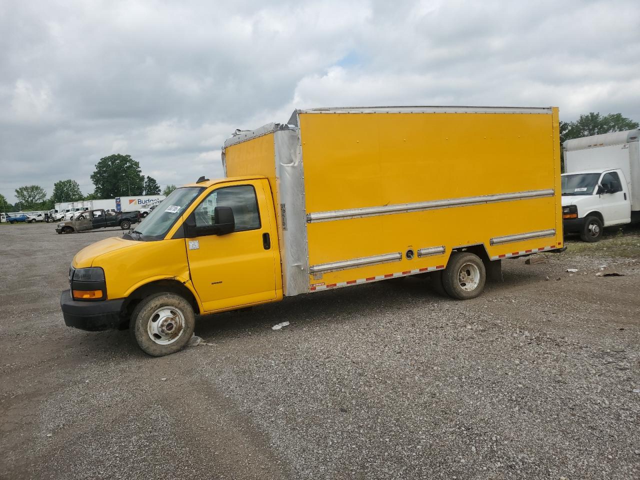 2022 Gmc Savana cut