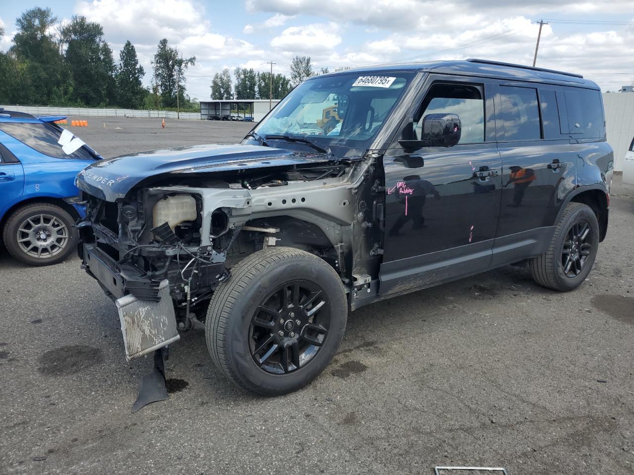2023 Land rover Defender 1