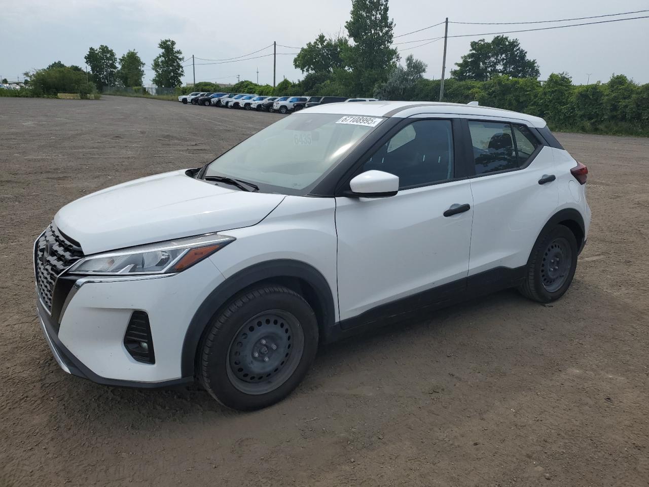 2022 Nissan Kicks s