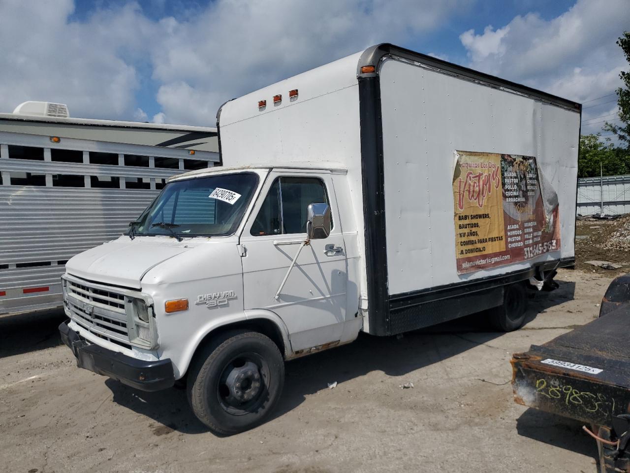 1990 Chevrolet G-30 series box van