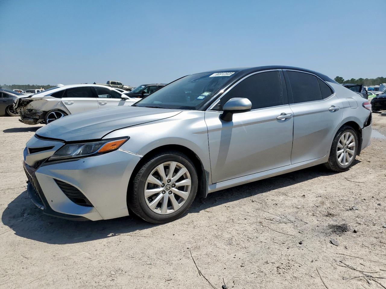 2020 Toyota Camry le