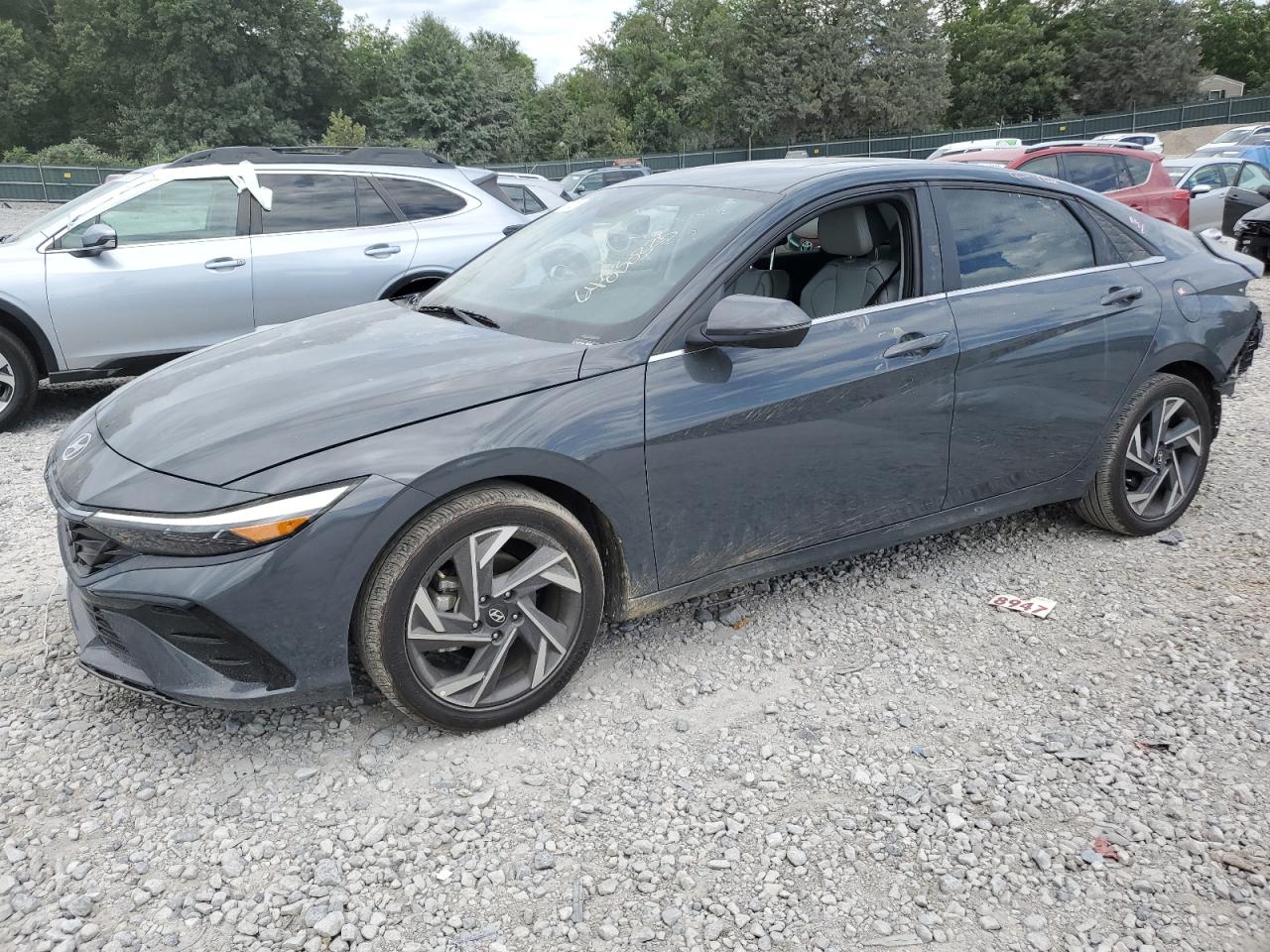 2025 Hyundai Elantra li