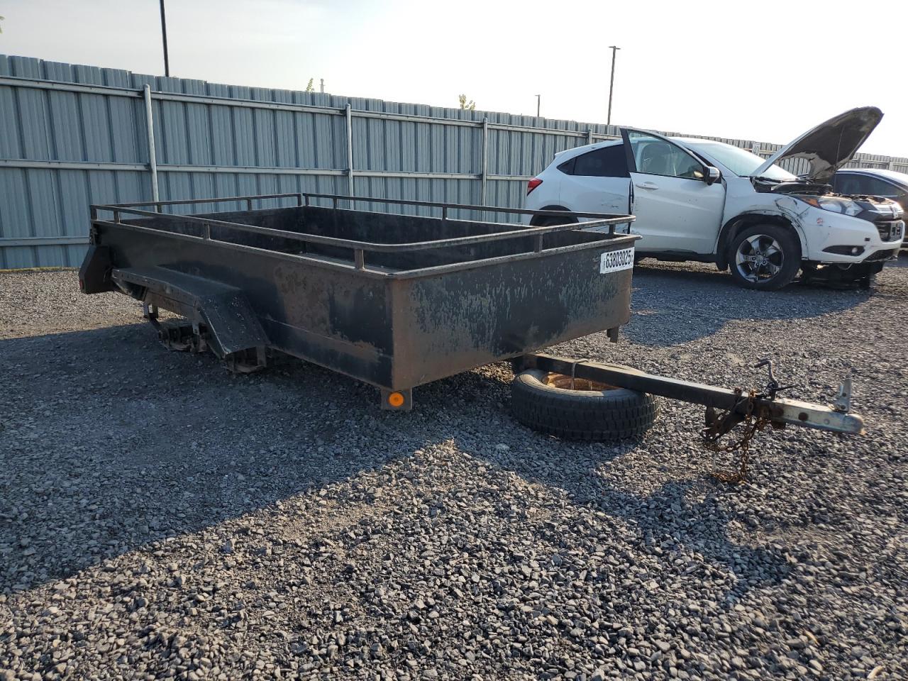 1998 Maxim Trailer