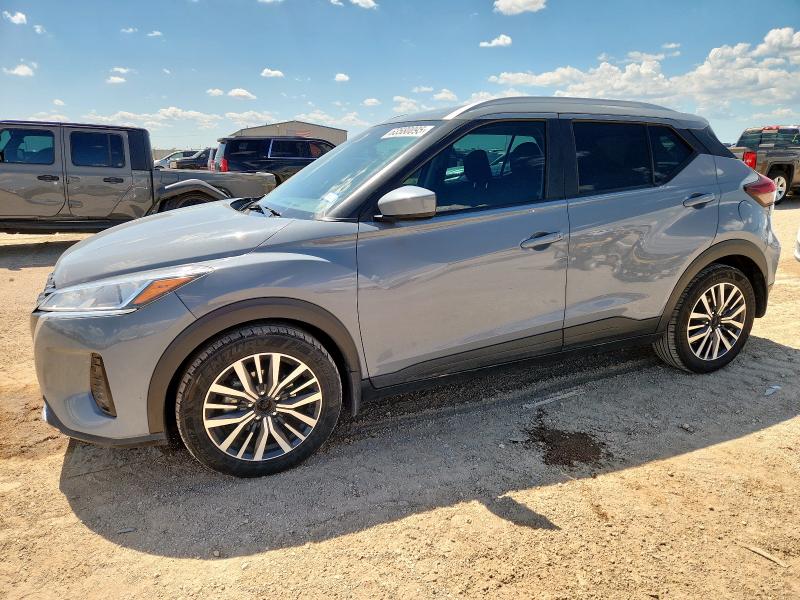 2022 Nissan Kicks sv SV