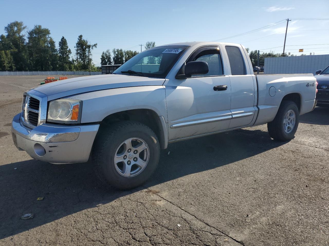 2005 Dodge Dakota lar