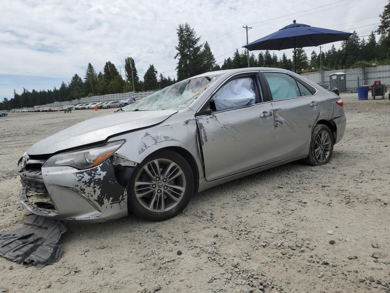 2015 Toyota Camry le