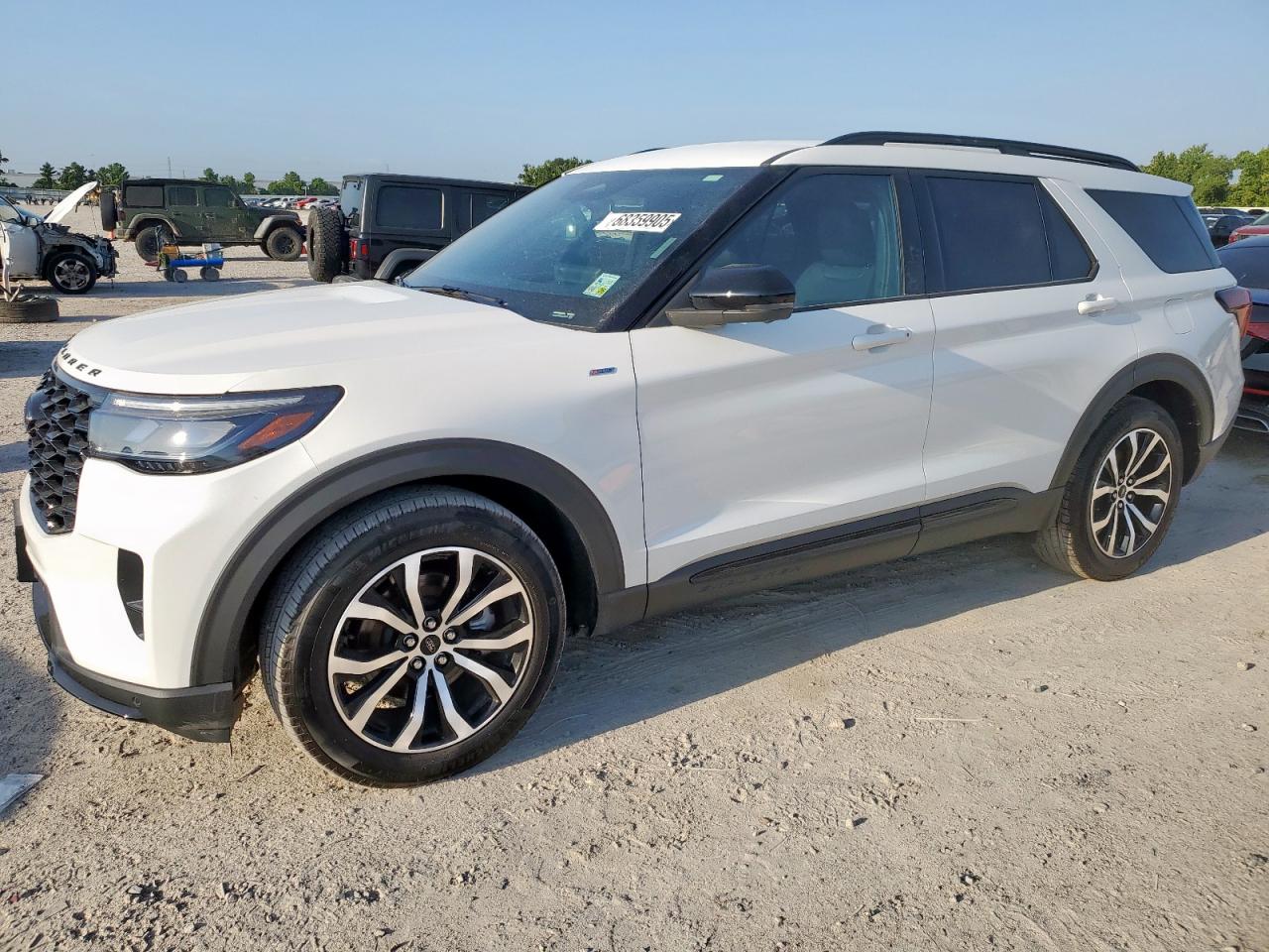 2025 Ford Explorer s