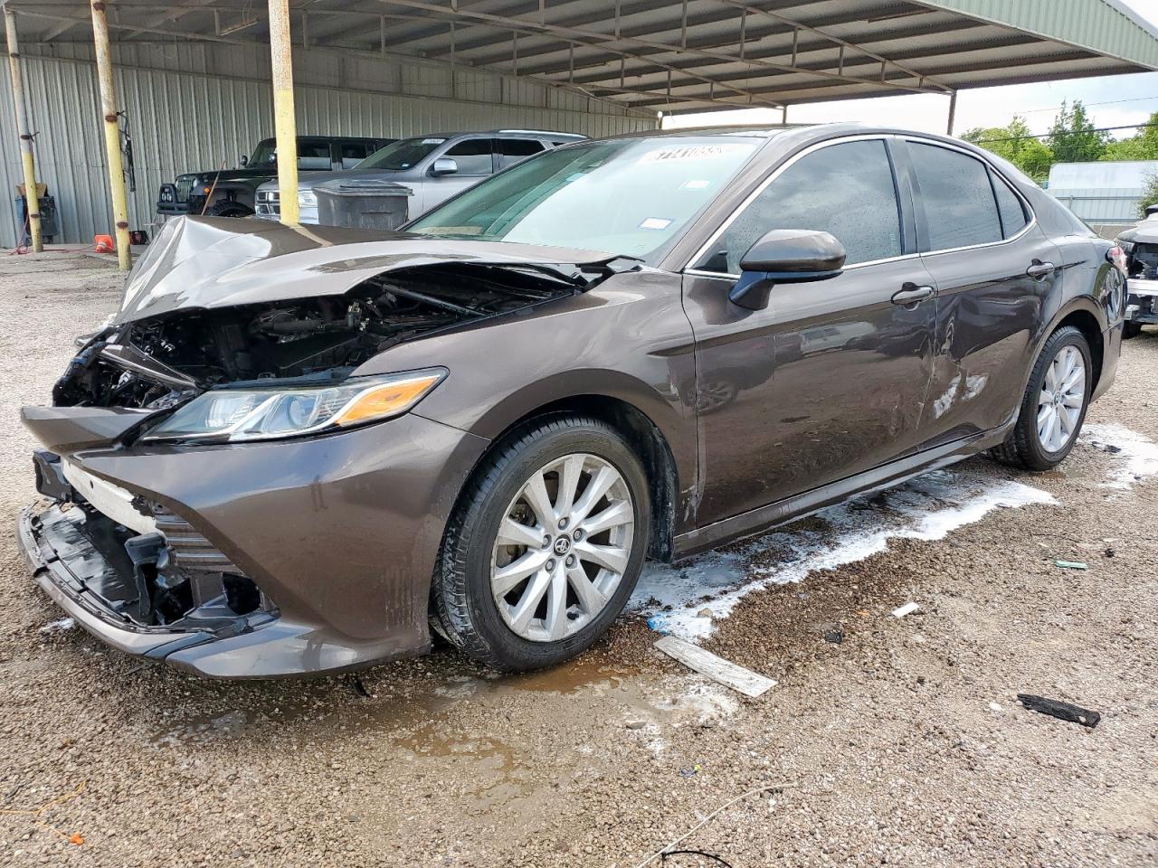 2020 Toyota Camry le