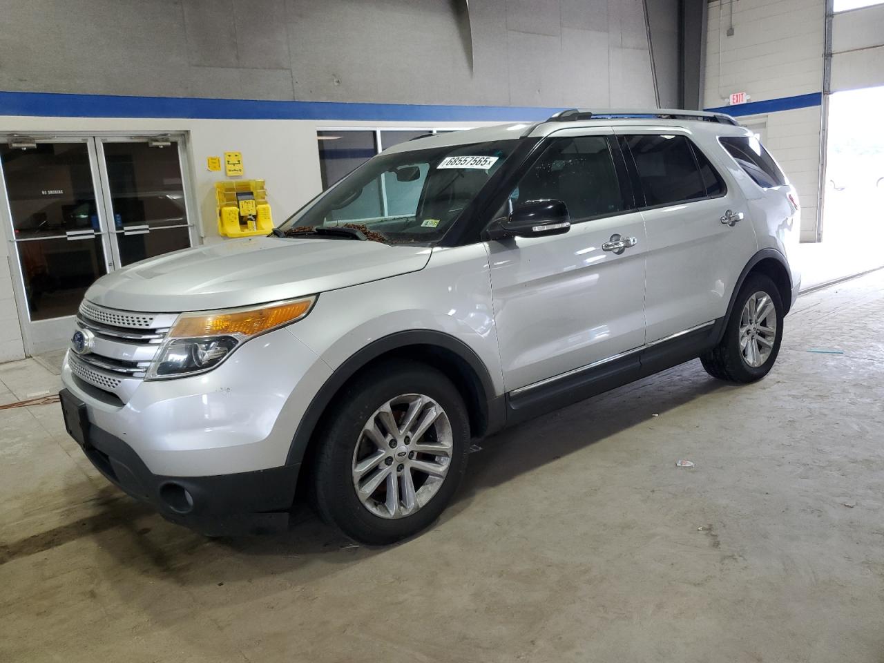 2012 Ford Explorer x