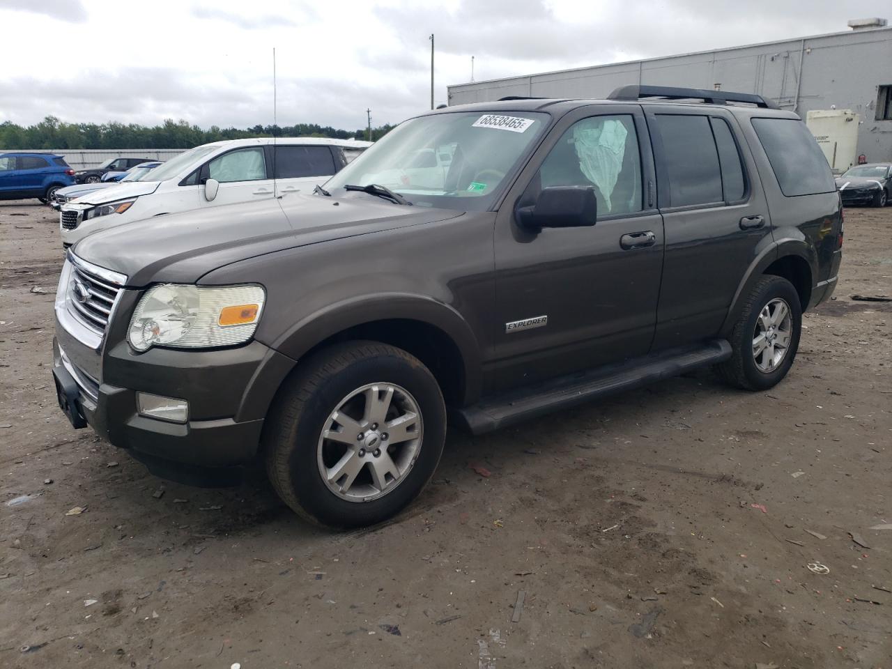 2008 Ford Explorer x