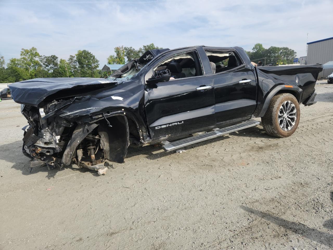 2023 Gmc Canyon den