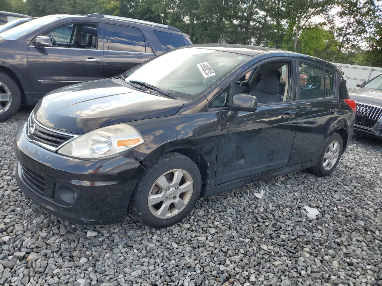 2011 Nissan Versa s