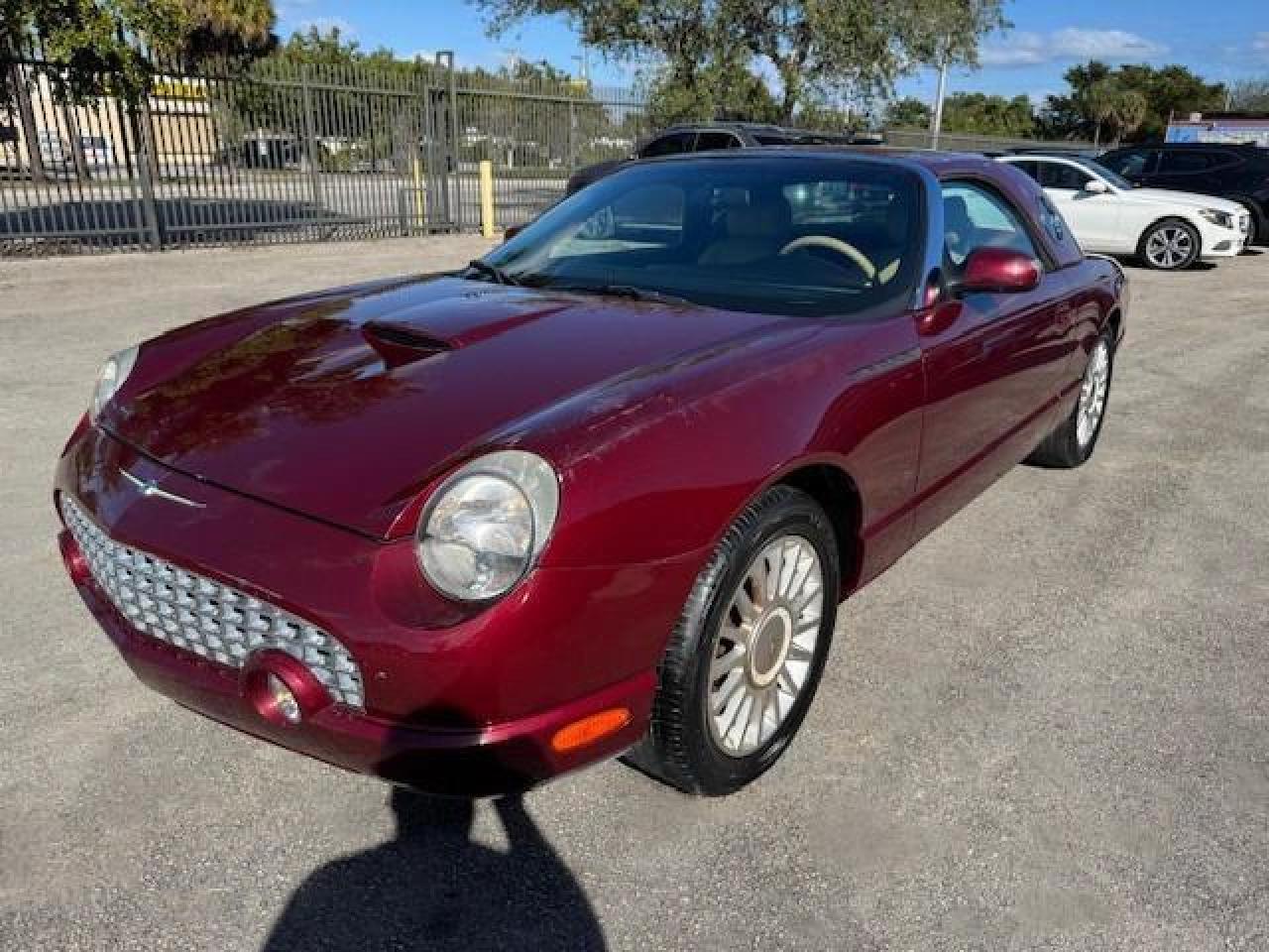 2004 Ford Thunderbir