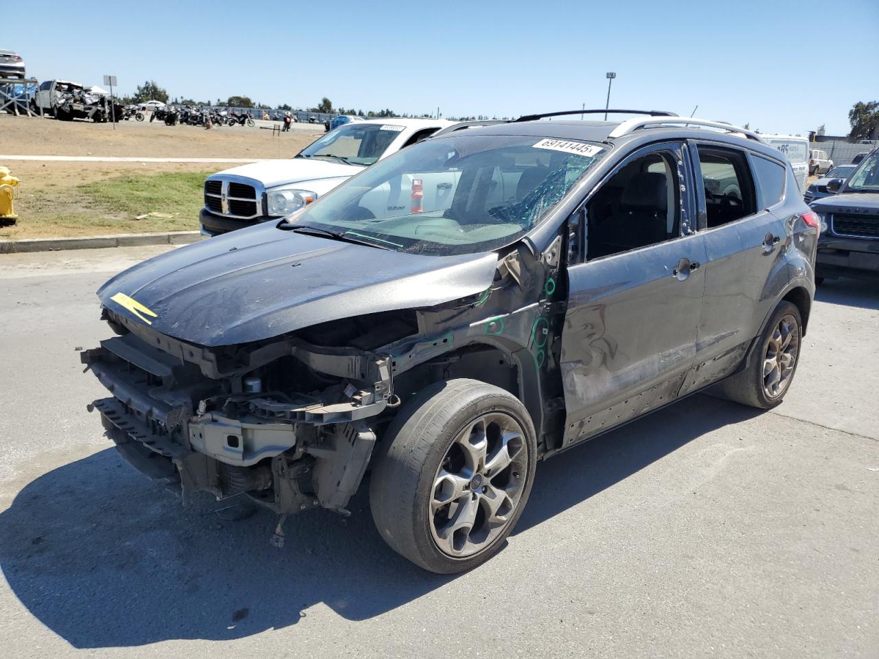 2015 Ford Escape tit