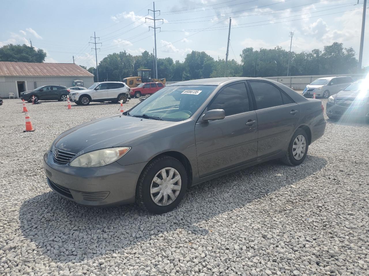2005 Toyota Camry le