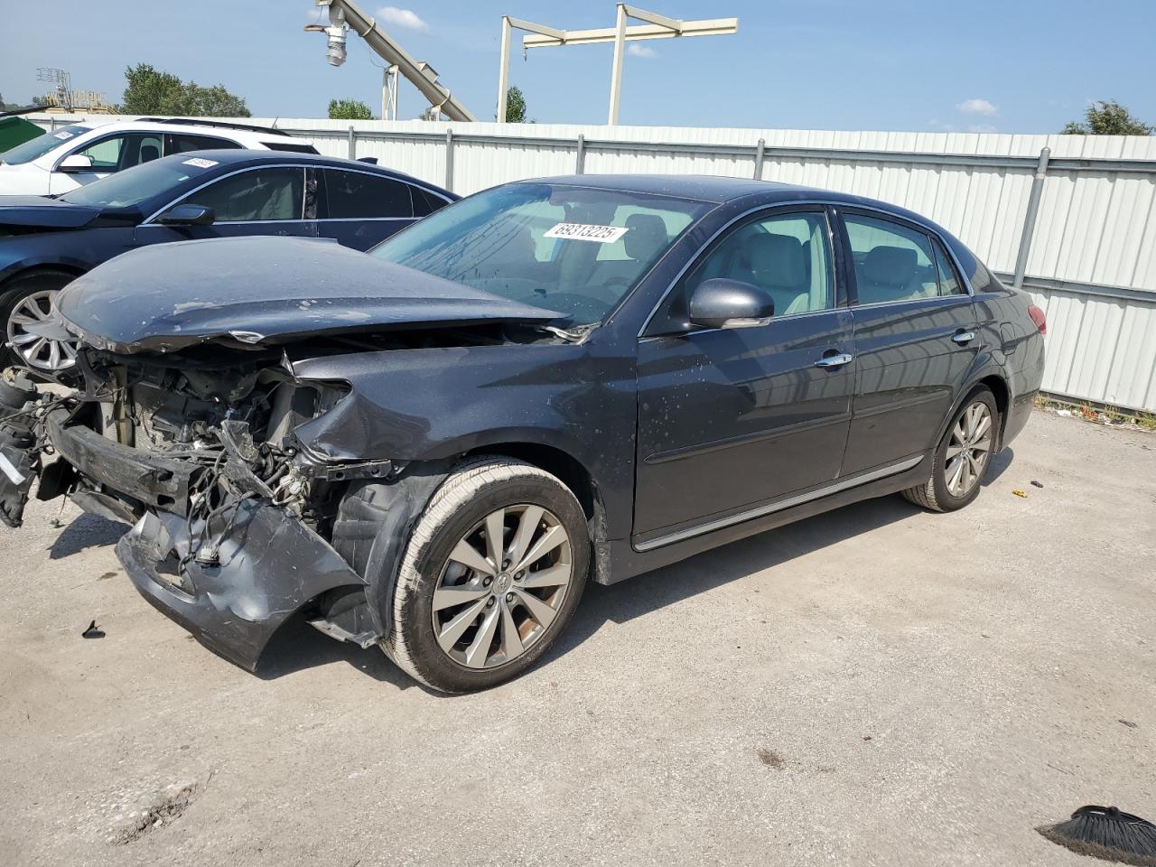 2011 Toyota Avalon base