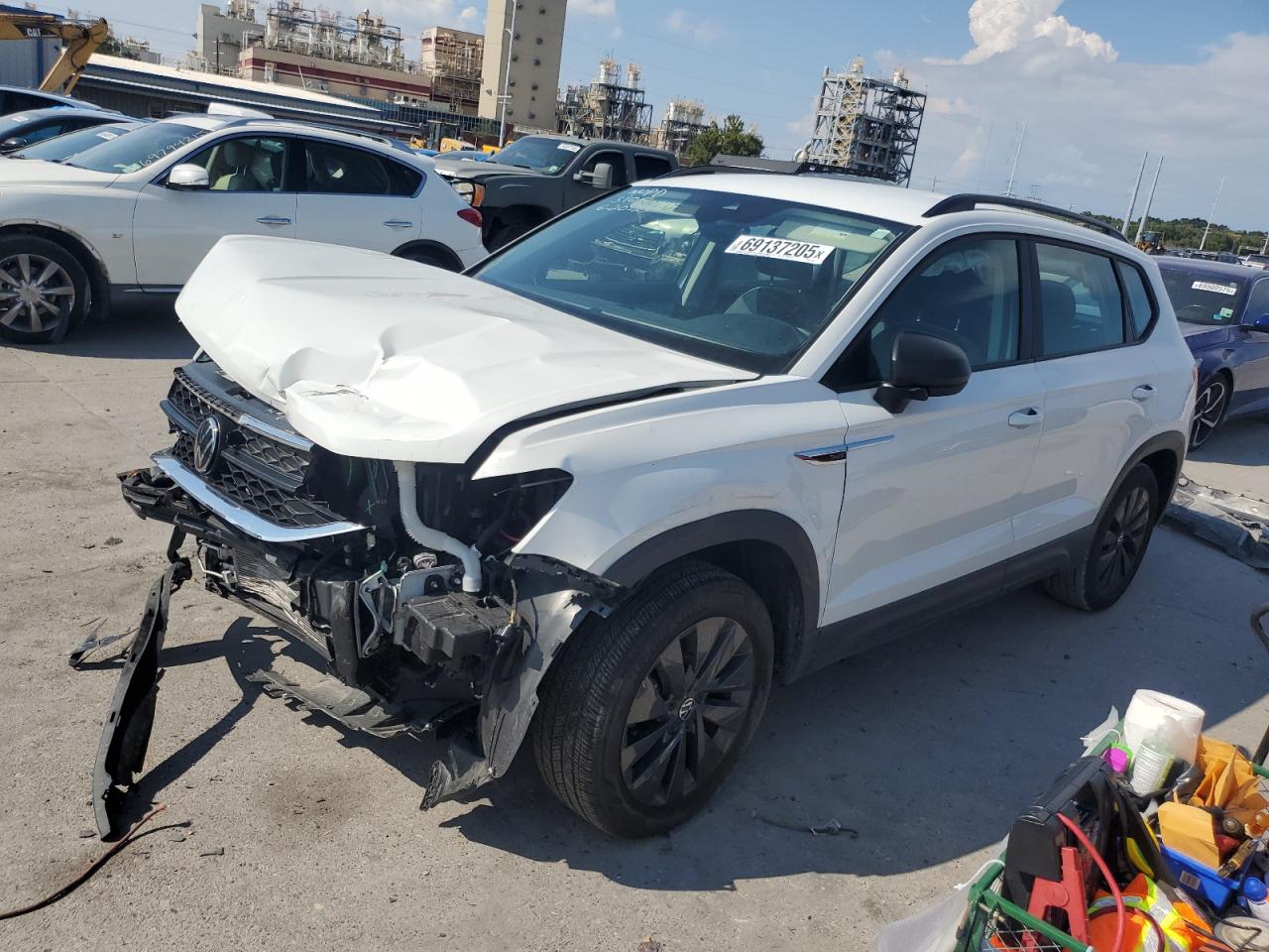 2024 Volkswagen Taos s