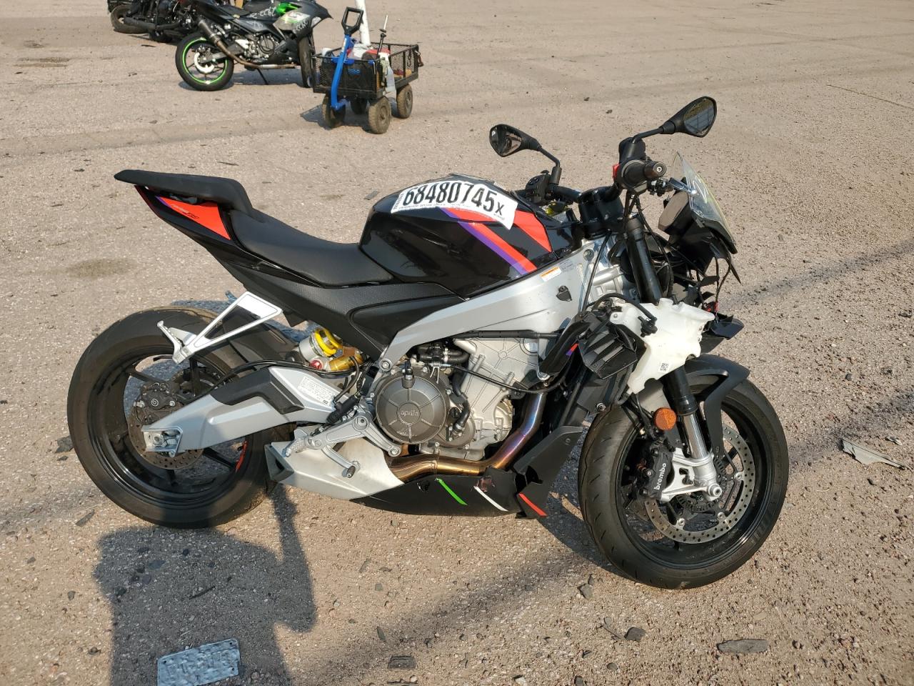 Aprilia Tuono 660 factory